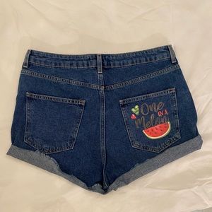 Forever 21 custom shorts🍉